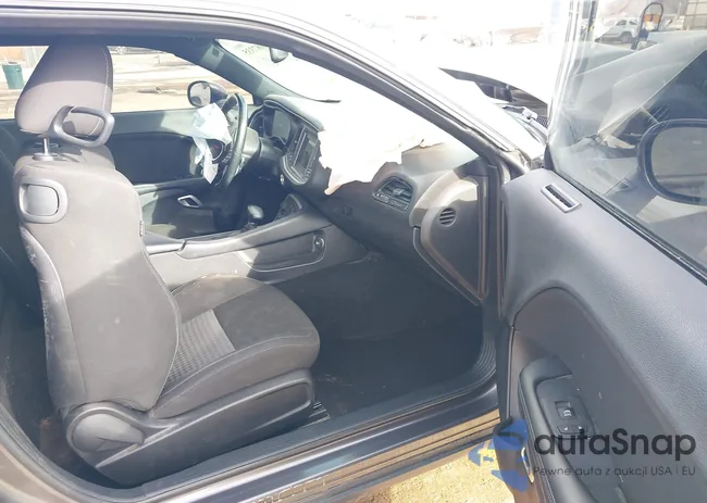 2C3CDZJG6NH174826: 44087335