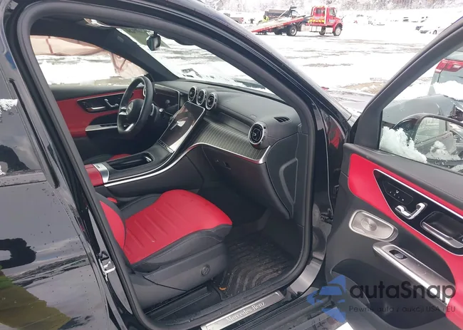 W1NKM4HB9RF140979: 44087444