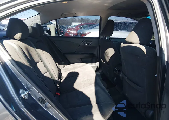 1HGCR2F76FA207418: 44087482