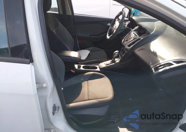 1FADP3F28DL178658: 44088697