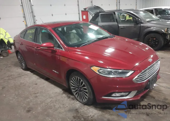 3FA6P0RU6HR244071: 44088768