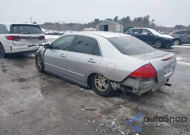 1HGCM56796A150227: 44088822