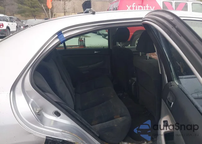 1HGCM56796A150227: 44088822