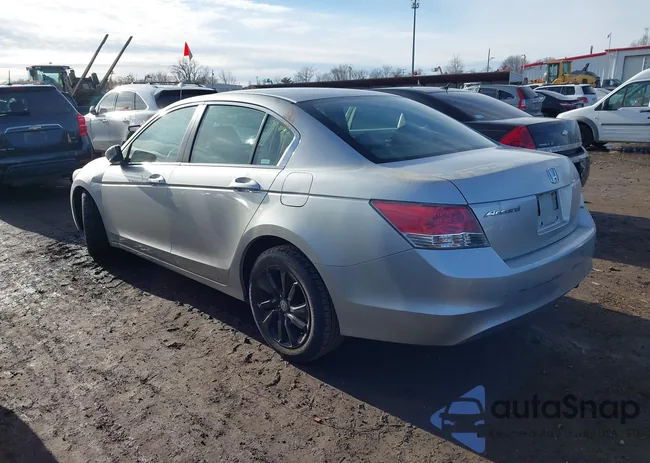 1HGCP26319A090192: 44088975