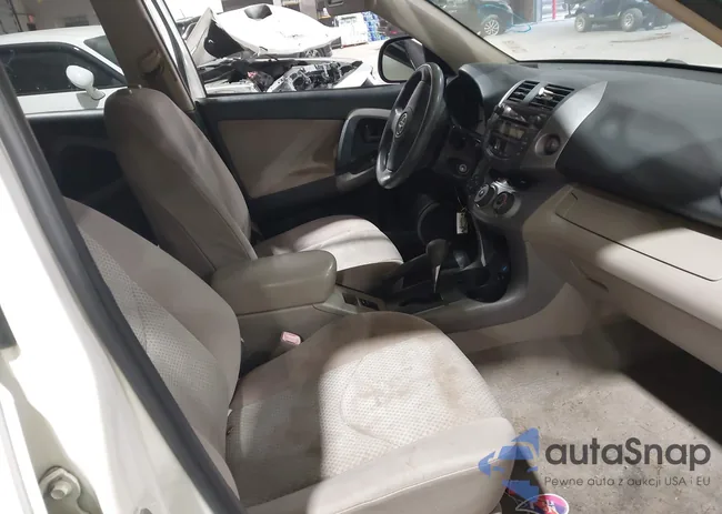 JTMBD33V566007621: 44088996