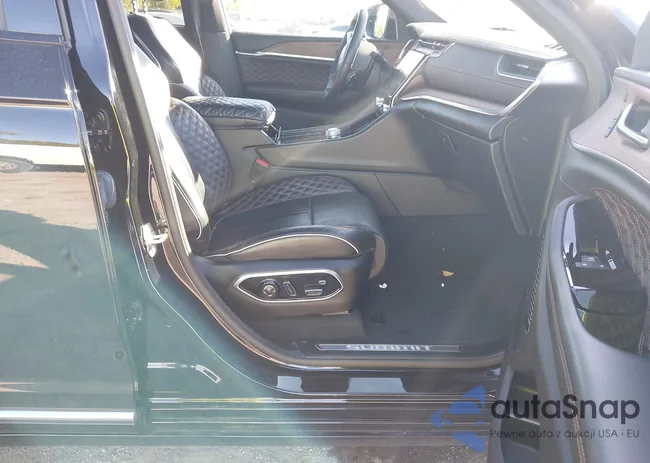 1C4RJGEG1P8726786: 44089056