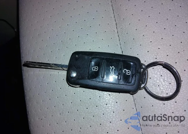 WVGBV3AX5EW618003: 44088157