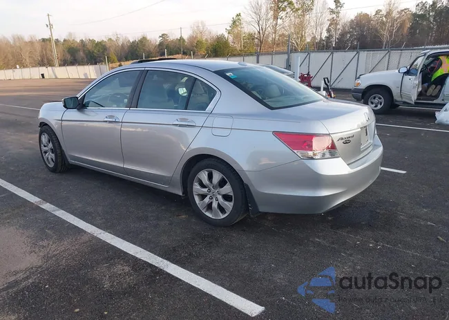 1HGCP2F82AA091867: 44088206