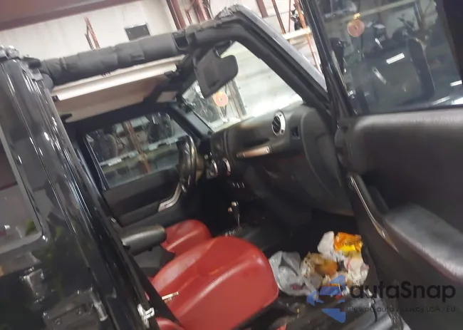 1C4BJWFG7DL665138: 44088220