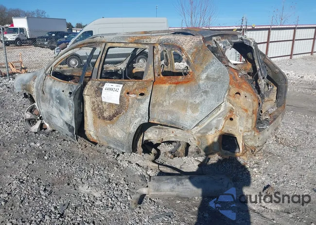 1C4PJMLB9LD563822: 44088242