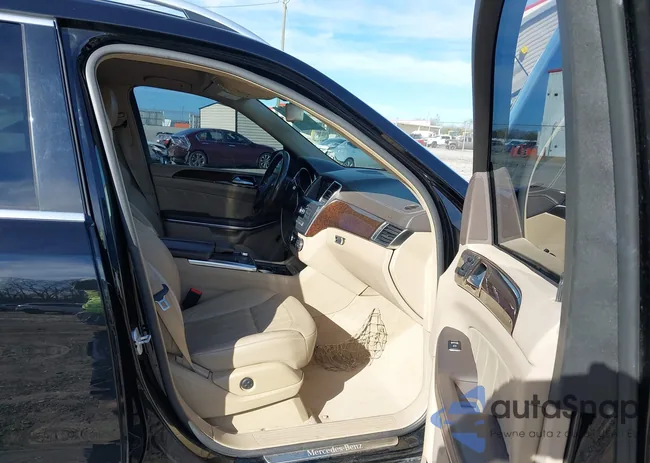 4JGDF7CE5EA321349: 44088387