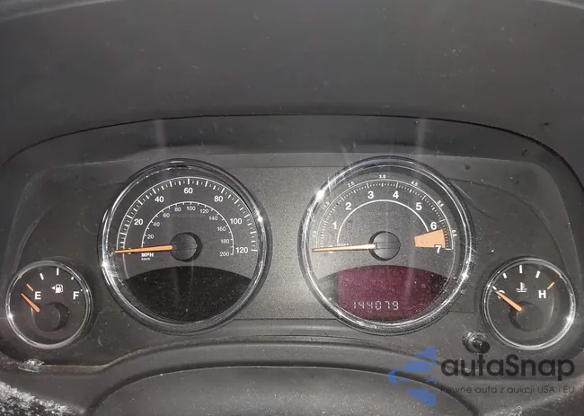 1C4NJCEA2GD815244: 44088453