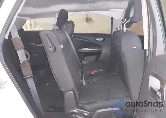 3C4PDCBG9JT525920: 44088529