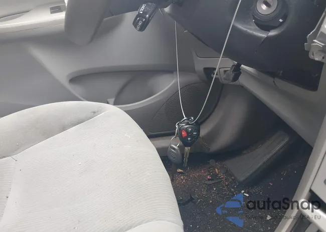 2T1BU4EE0CC763302: 44089573