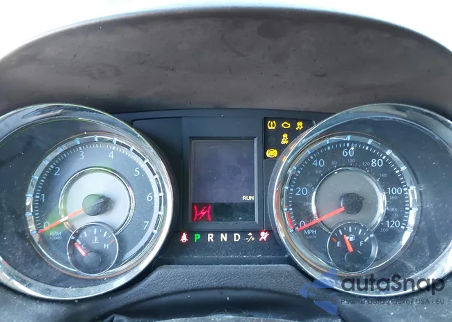 2C4RC1BG6GR220967: 44089651