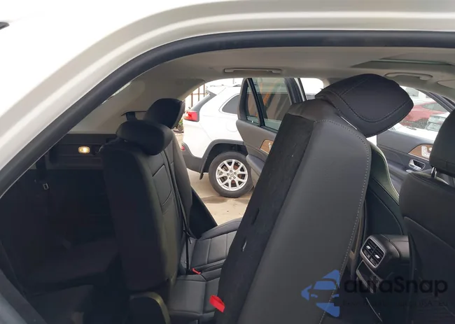 4JGFB5KE6MA401641: 44089704