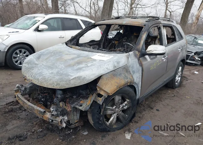 5XYKU4A65DG420425: 44089723