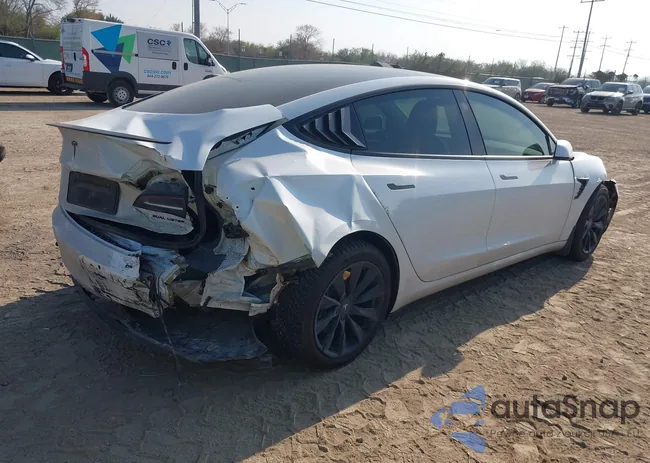 5YJ3E1EB1MF069138: 44089736