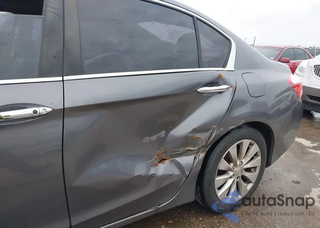 1HGCR2F8XEA153533: 44089756