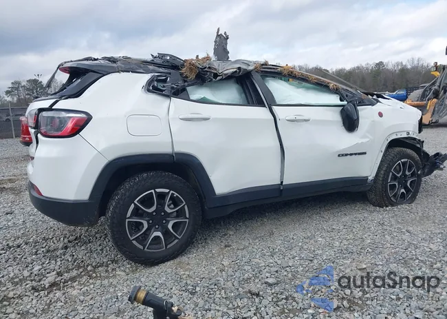 3C4NJDDN3RT171387: 44089799