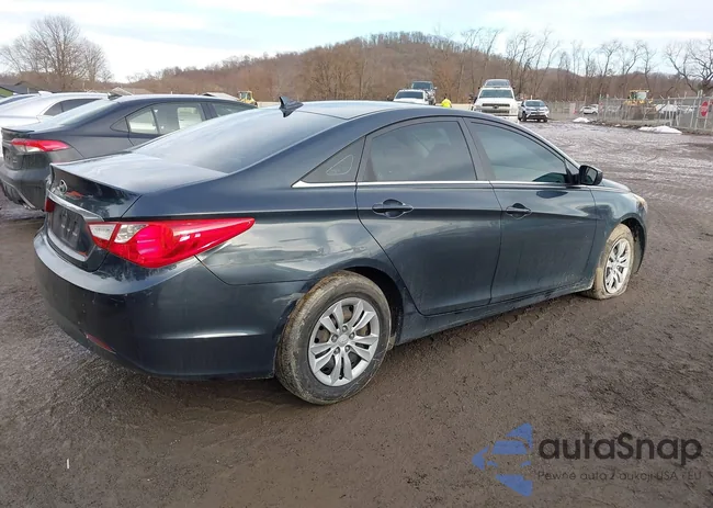 5NPEB4AC5BH235242: 44089828