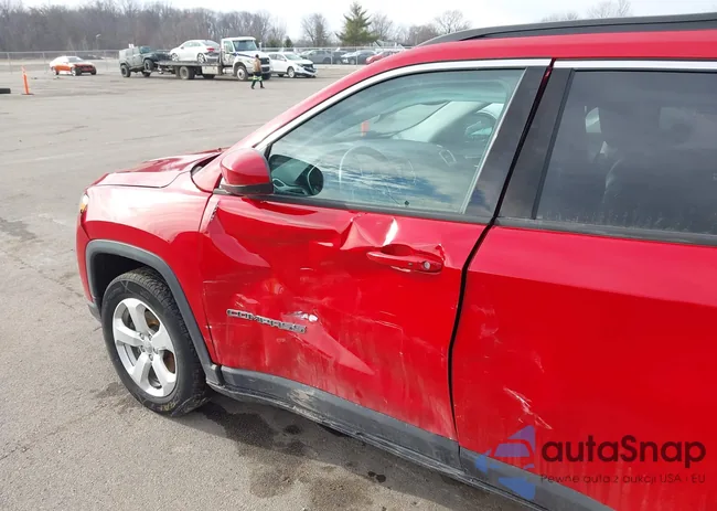 3C4NJDBB1JT485438: 44089914