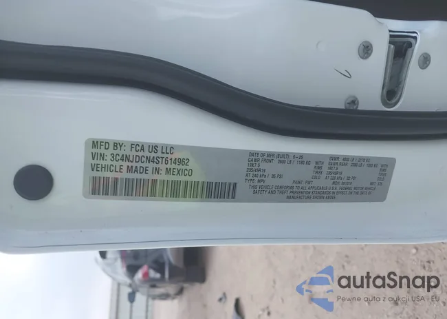 3C4NJDCN4ST614962: 44089943