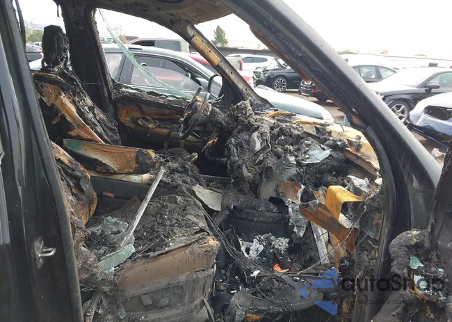 5UXZV4C5XCL749378: 44089945