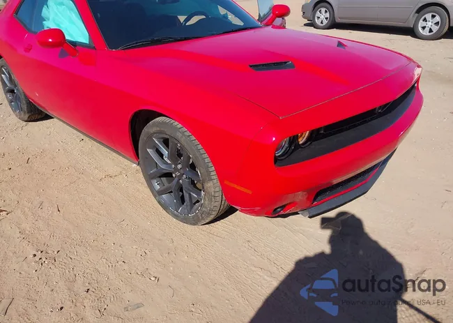 2C3CDZAG0PH693647: 44089998