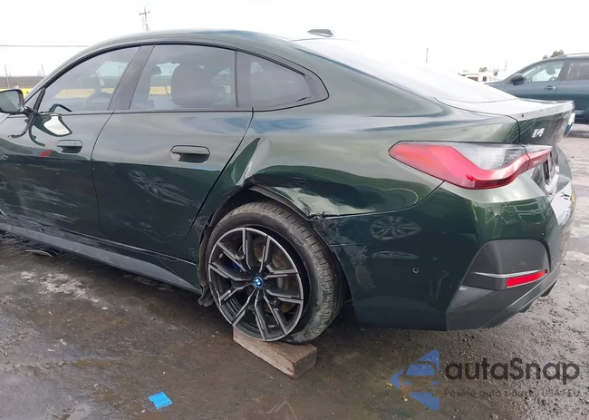 WBY43AW02RFS40407: 44089175