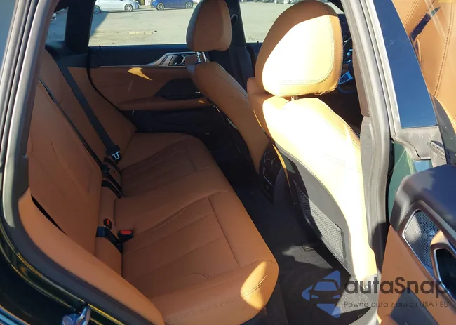 WBY43AW02RFS40407: 44089175