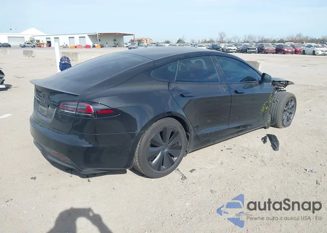 5YJSA1E58RF539772: 44089278