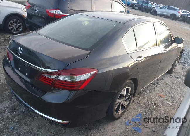 1HGCR2F33HA305631: 44089323