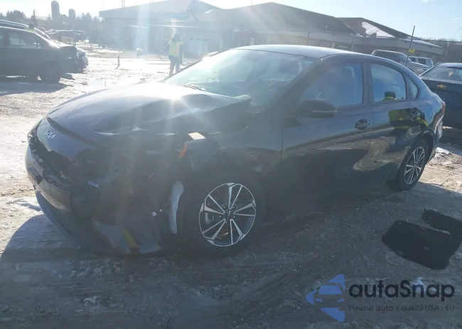 3KPF24AD4RE811754: 44089374