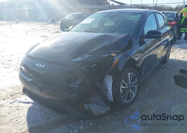 3KPF24AD4RE811754: 44089374