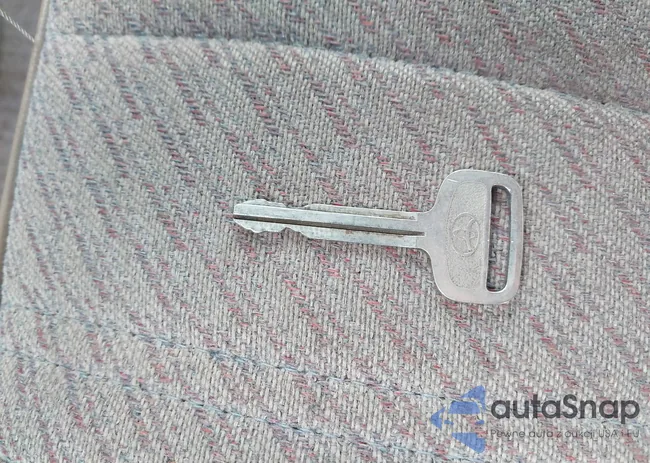 4TAVN73F7SZ039341: 44089395