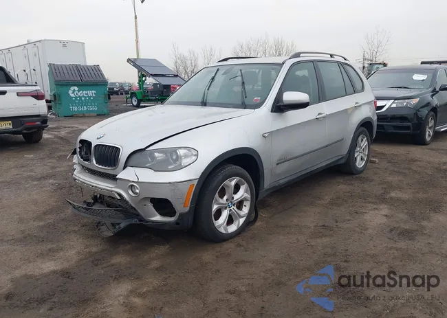 5UXZV4C58CL760105: 44090589