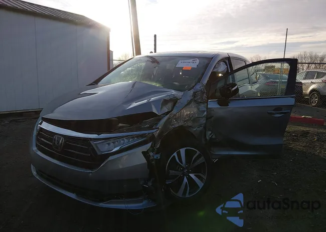 5FNRL6H88NB001532: 44090787