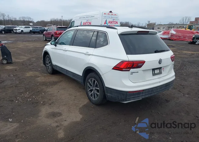 3VV2B7AX7KM065064: 44090882