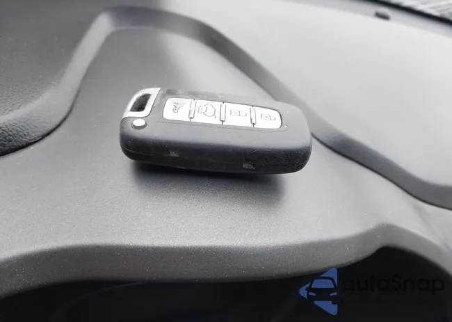 KNDPCCA6XB7120201: 44090889