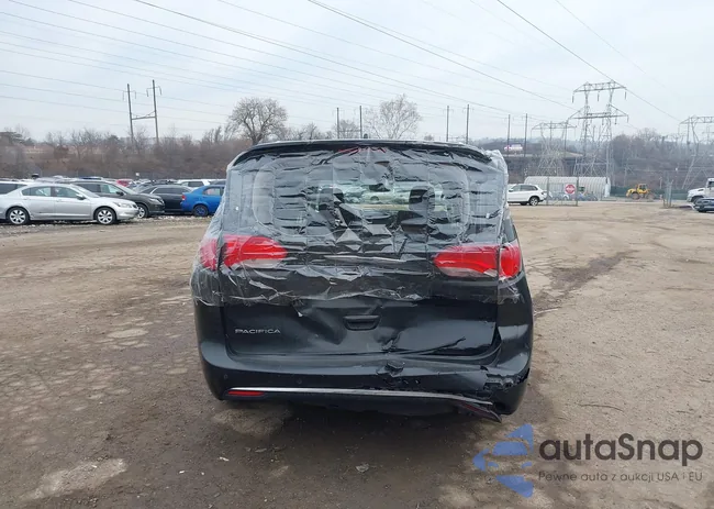 2C4RC1BG5JR252249: 44090900