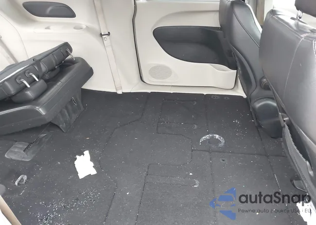 2C4RC1BG5JR252249: 44090900