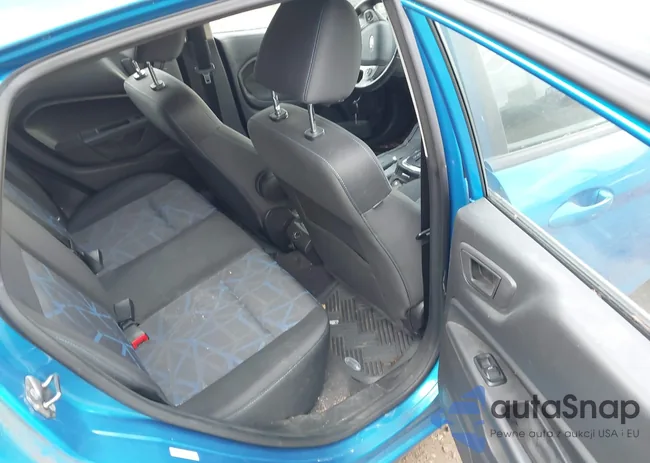 3FADP4EJ9DM215858: 44090944