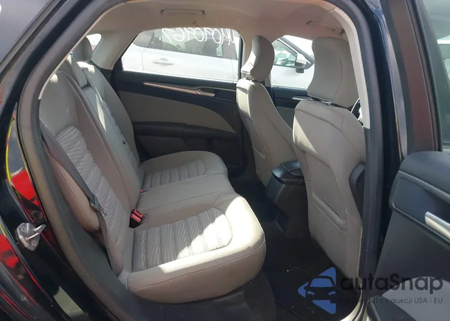 3FA6P0G76GR184238: 44090967