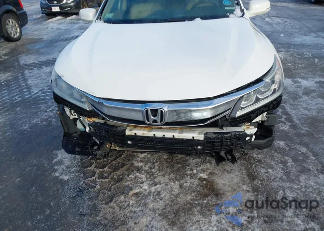 1HGCR2F83GA076832: 44091056