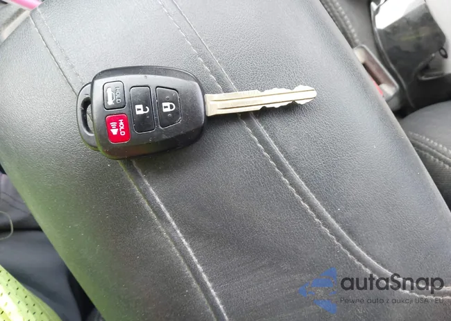 2T1BURHE4HC805633: 44091118