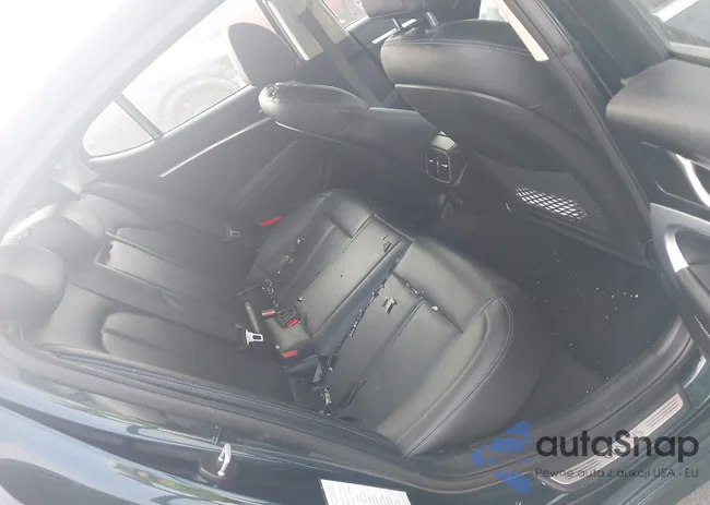 KMTG34TAXPU132561: 44090190