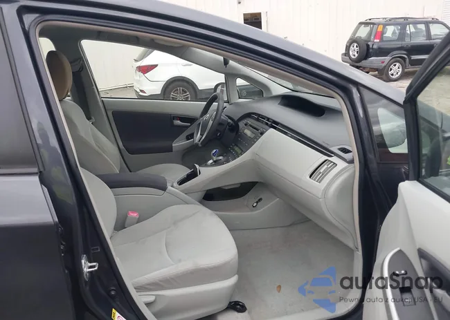 JTDKN3DU8B1377424: 44090228