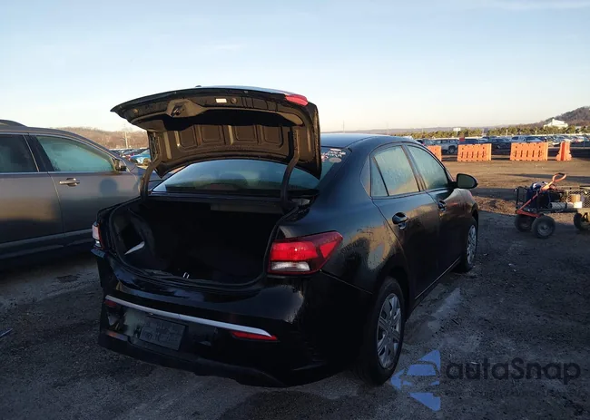 3KPA24AD1PE629341: 44090314