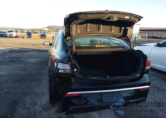 3KPA24AD1PE629341: 44090314